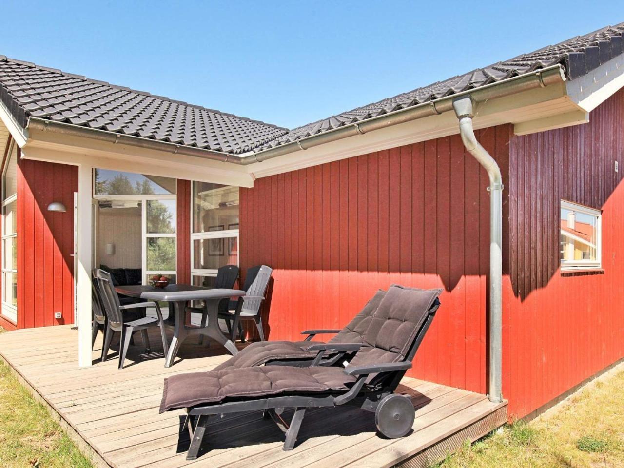 8 Person Holiday Home In Gro Enbrode Großenbrode Extérieur photo